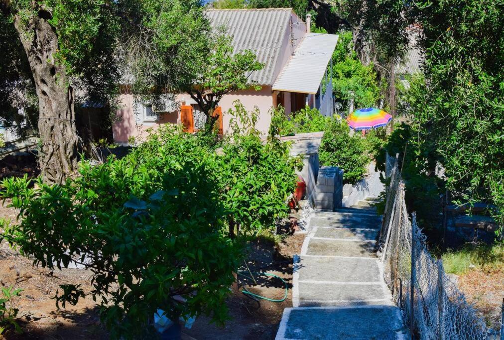 Kiki'S Beautiful House On Famous Village Pentati Luaran gambar